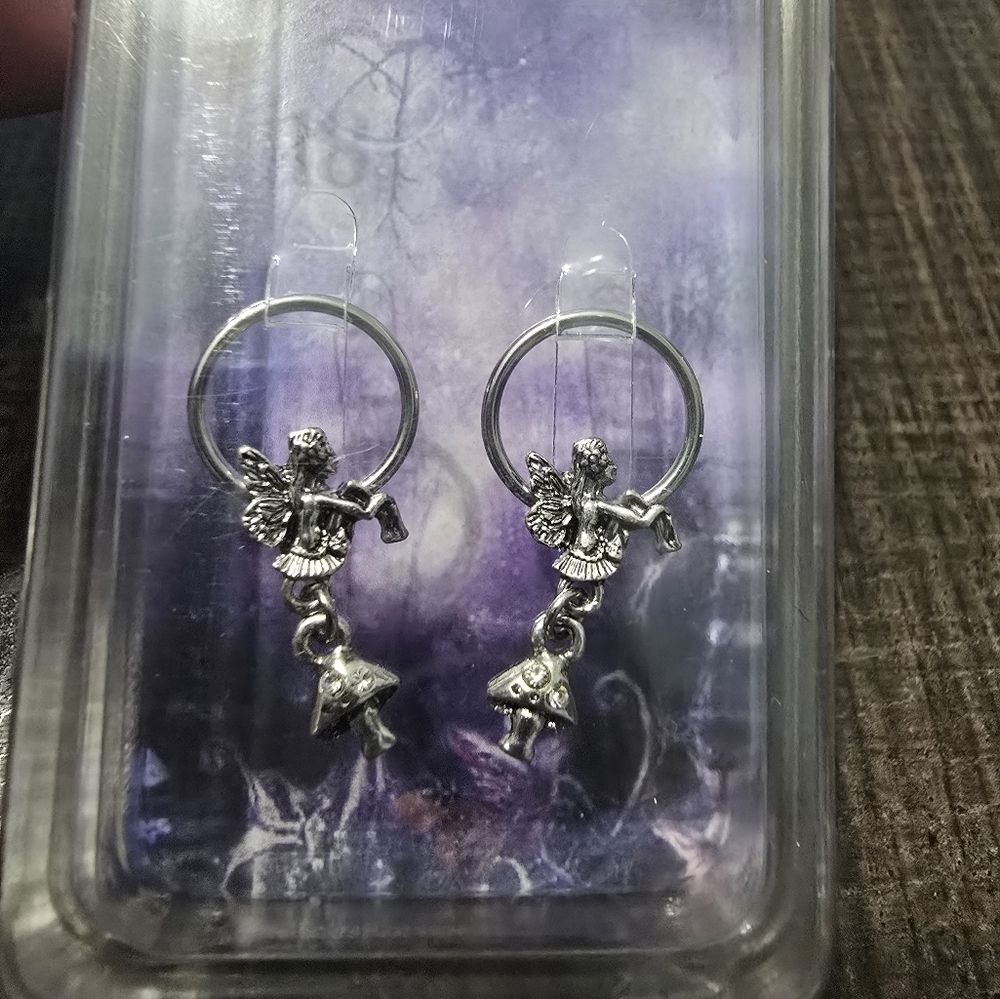 New Morbid Metals Silver Tone Hoop Fairy Mushroons 18G - Picture 2 of 3